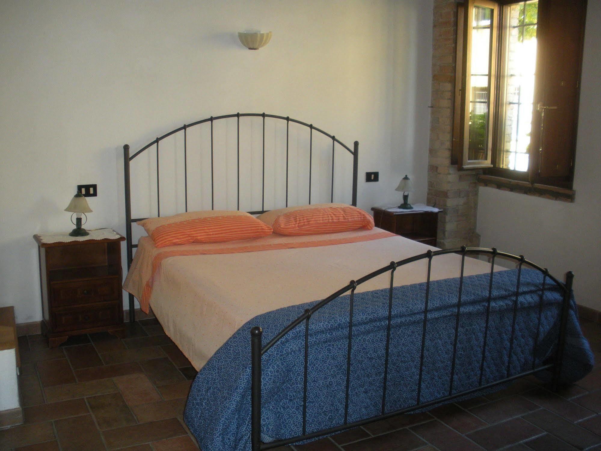 Agriturismo Gardenali Volta Mantovana Exterior foto